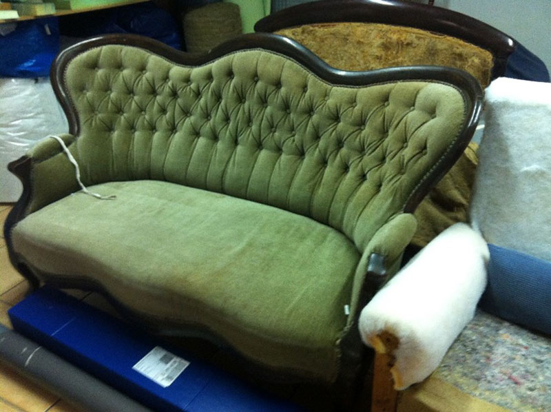 Sofa im Originalzustand